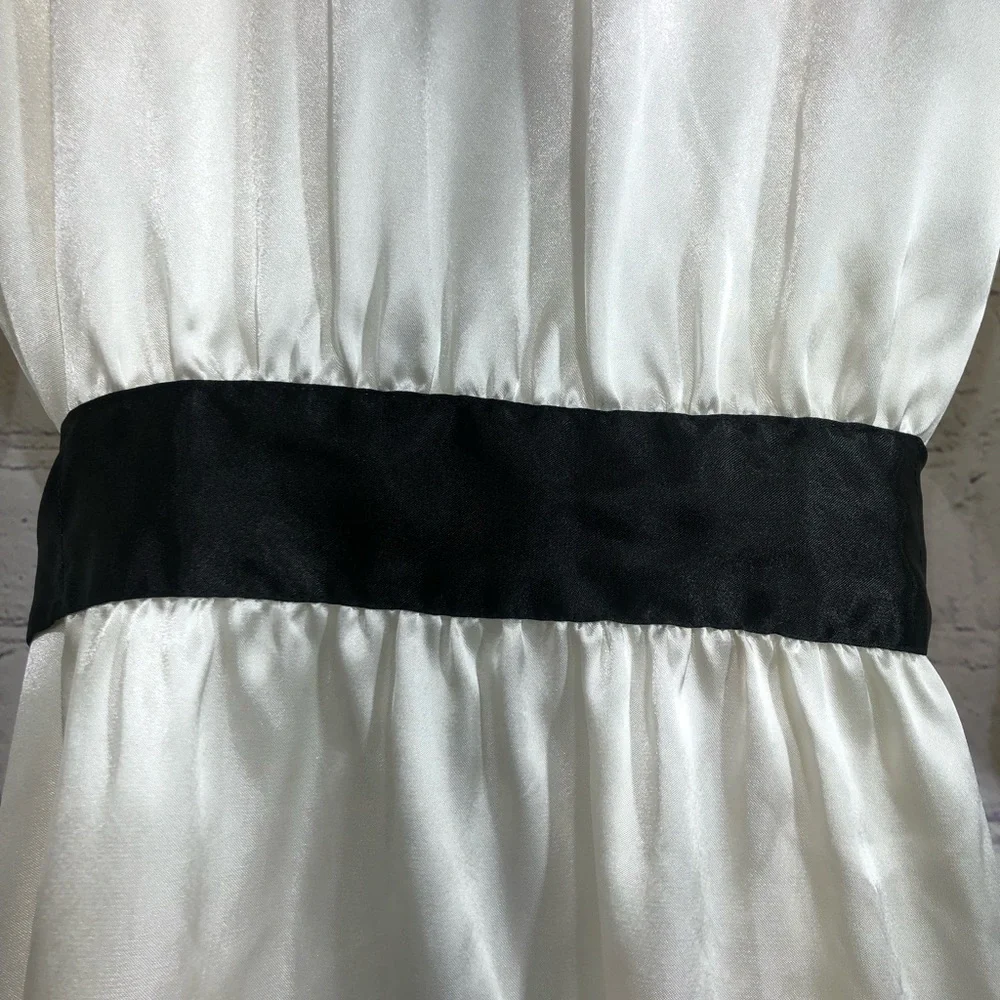 Morgan Taylor robe